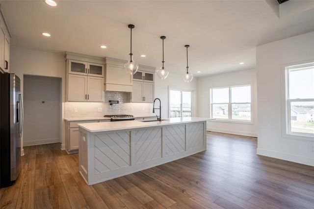 3963 Westgate Parkway, Clive, IA 50325