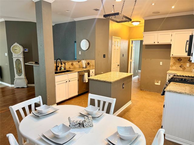 7206 Birchmont Drive, Rowlett, TX 75089