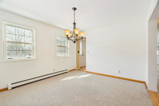 192 Cross Street, Hartford, VT 05001