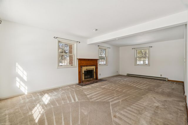 192 Cross Street, Hartford, VT 05001