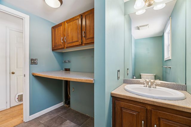 192 Cross Street, Hartford, VT 05001