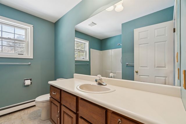 192 Cross Street, Hartford, VT 05001