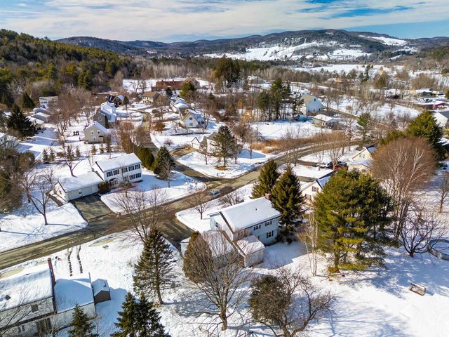 192 Cross Street, Hartford, VT 05001