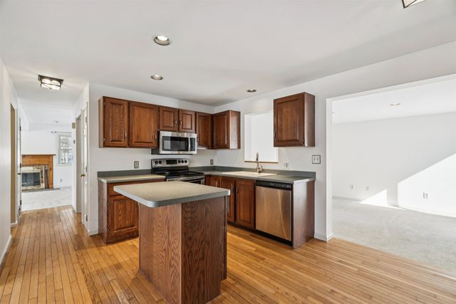 192 Cross Street, Hartford, VT 05001