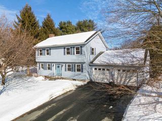 192 Cross Street, Hartford, VT 05001