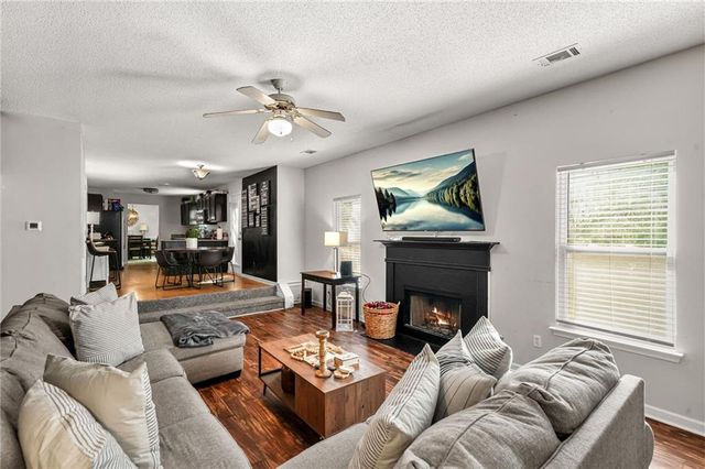 7531 Petal Place, Fairburn, GA 30213