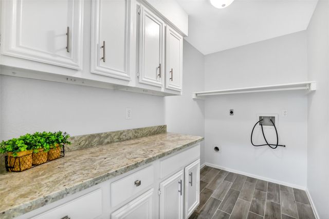 217 Old Oaks Street, League City, TX 77573