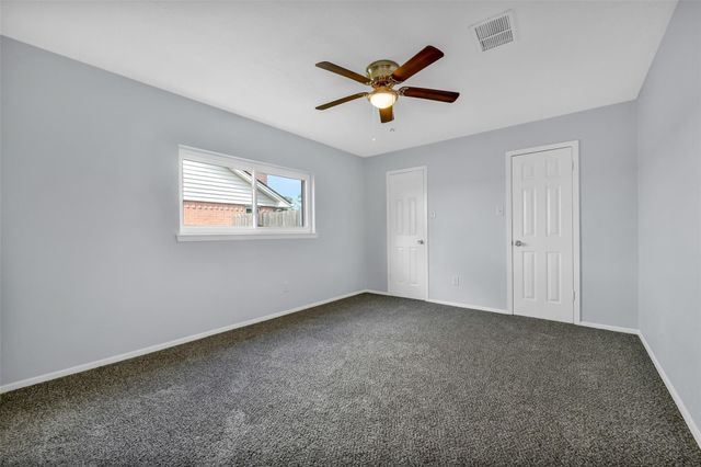 217 Old Oaks Street, League City, TX 77573