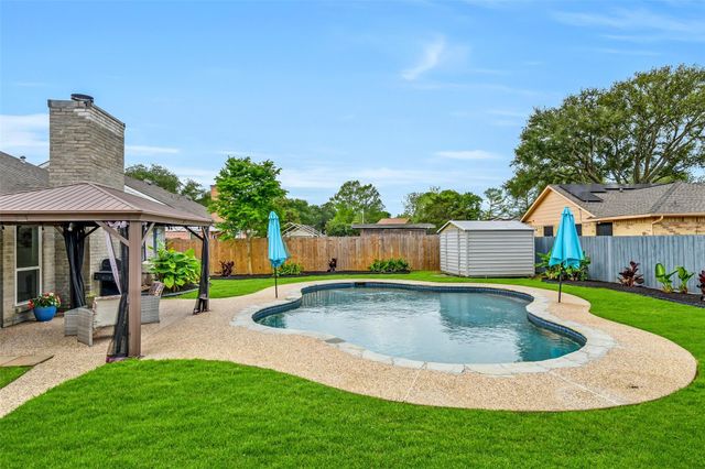 217 Old Oaks Street, League City, TX 77573