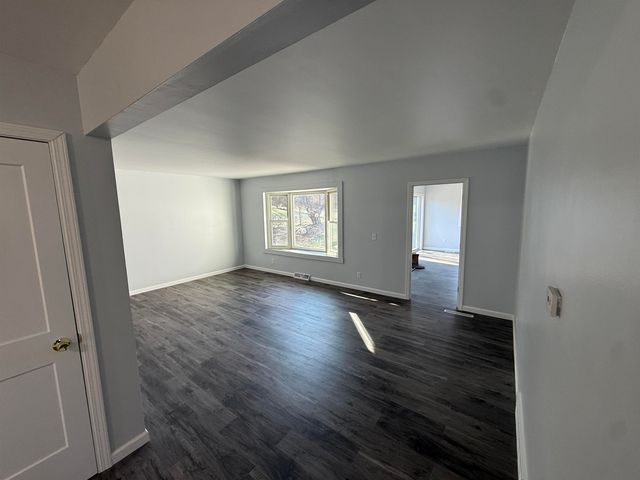 5412 E Stanley Road, Flint, MI 48506