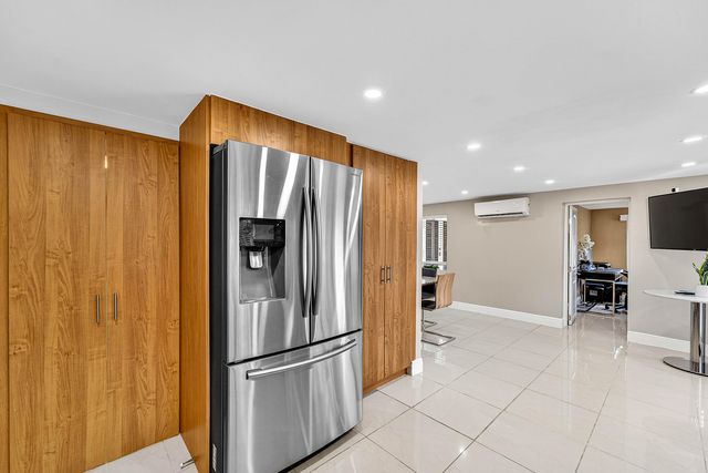 590 NW 126th Street, North Miami, FL 33168