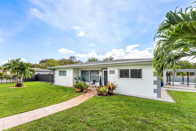 590 NW 126th Street, North Miami, FL 33168