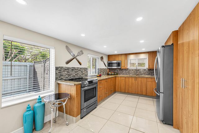 590 NW 126th Street, North Miami, FL 33168