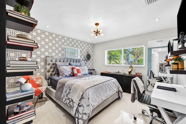 590 NW 126th Street, North Miami, FL 33168