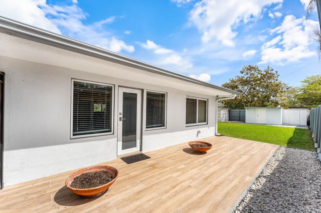 590 NW 126th Street, North Miami, FL 33168