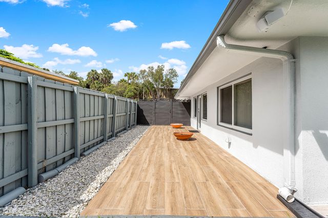 590 NW 126th Street, North Miami, FL 33168