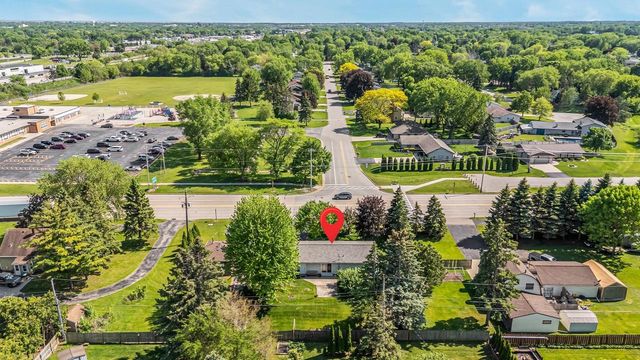 1230 COUNTY RD II, Neenah, WI 54956
