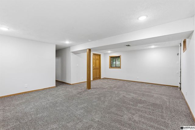9441 Miami Street, Omaha, NE 68134