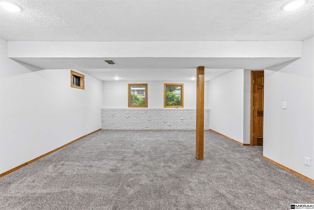 9441 Miami Street, Omaha, NE 68134