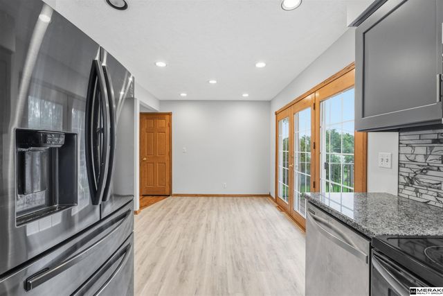 9441 Miami Street, Omaha, NE 68134