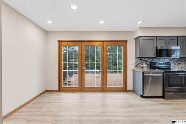 9441 Miami Street, Omaha, NE 68134