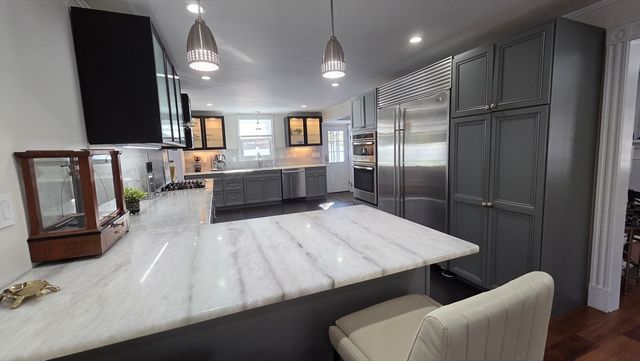 9 Venner Rd, Arlington, MA 02476