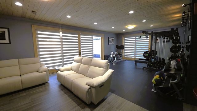 9 Venner Rd, Arlington, MA 02476