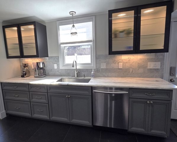 9 Venner Rd, Arlington, MA 02476