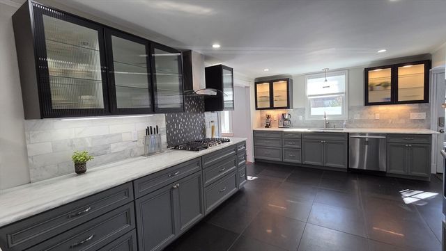 9 Venner Rd, Arlington, MA 02476