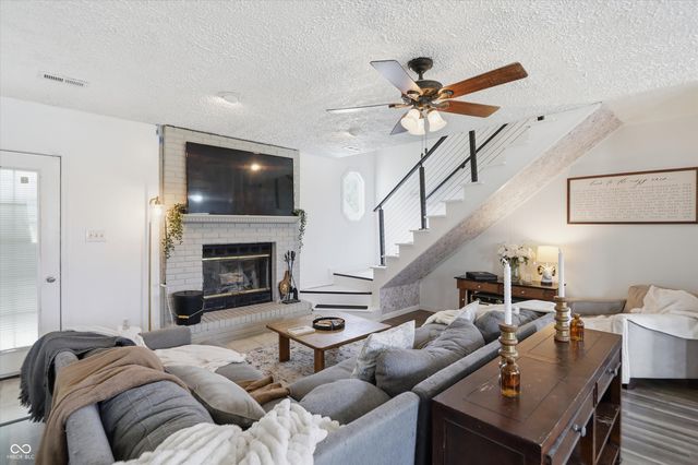 7575 N Form Street, Mccordsville, IN 46055