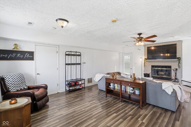 7575 N Form Street, Mccordsville, IN 46055