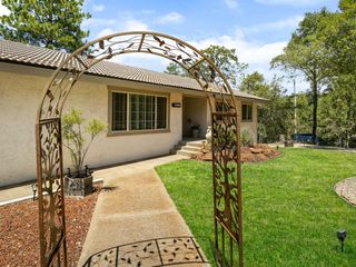 17065 Niles Rd, Jackson, CA 95642
