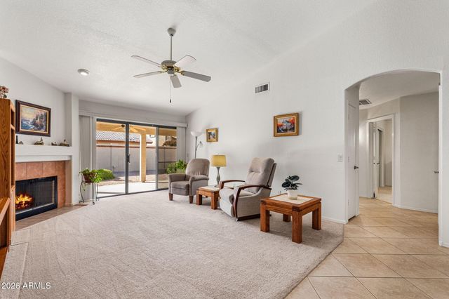 513 W SILVER CREEK Road, Gilbert, AZ 85233