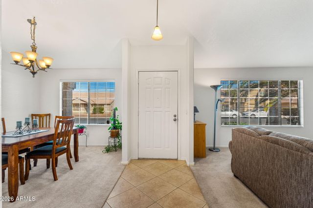 513 W SILVER CREEK Road, Gilbert, AZ 85233