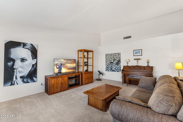 513 W SILVER CREEK Road, Gilbert, AZ 85233