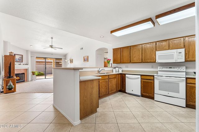 513 W SILVER CREEK Road, Gilbert, AZ 85233