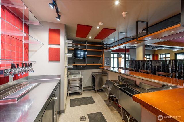 1011 Harris Avenue, Bellingham, WA 98225