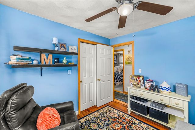 1 Saint Anna Avenue, Bristol, RI 02809