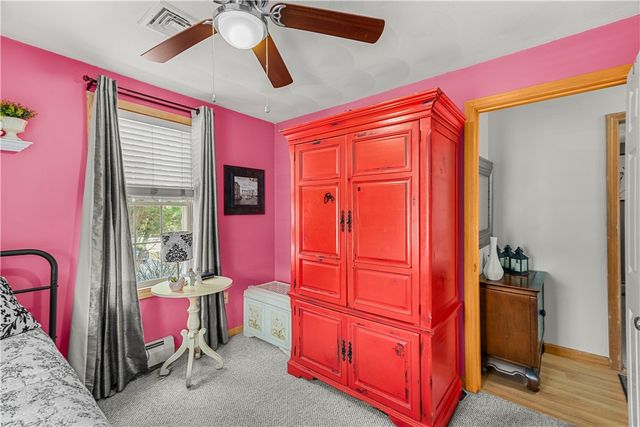 1 Saint Anna Avenue, Bristol, RI 02809