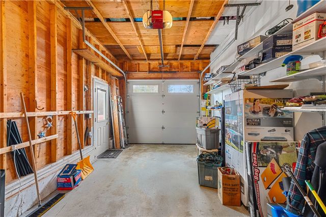 1 Saint Anna Avenue, Bristol, RI 02809