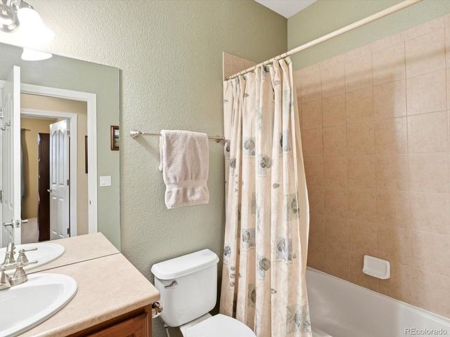 9949 Richfield St, Commerce City, CO 80022