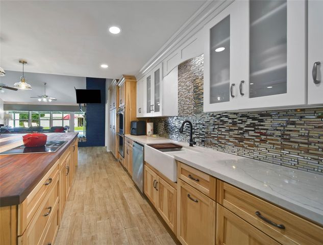23519 Saxon Way, Hockley, TX 77447