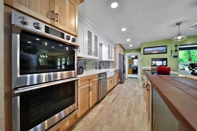 23519 Saxon Way, Hockley, TX 77447