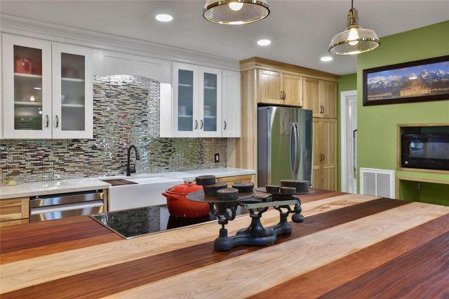 23519 Saxon Way, Hockley, TX 77447