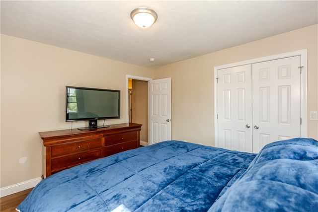 18 Willis Street 18, Cranston, RI 02910