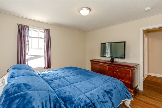 18 Willis Street 18, Cranston, RI 02910