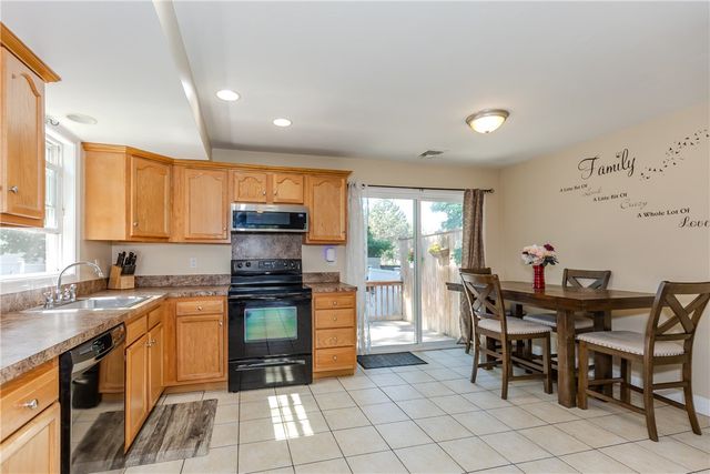 18 Willis Street 18, Cranston, RI 02910