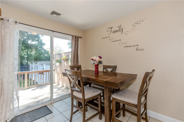 18 Willis Street 18, Cranston, RI 02910