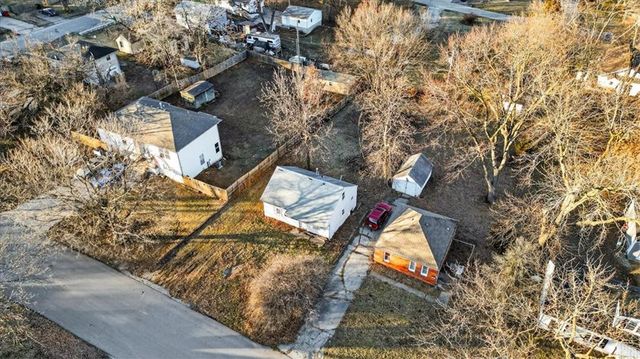 914 E South Avenue, Independence, MO 64050