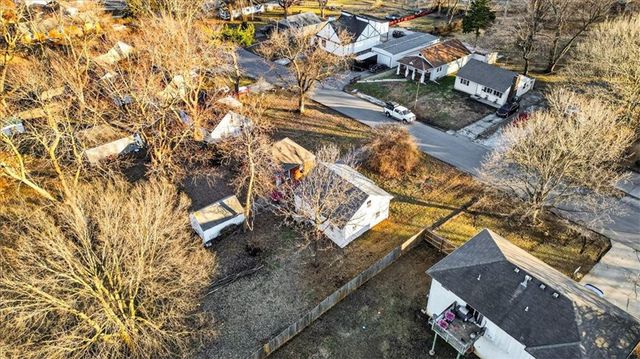 914 E South Avenue, Independence, MO 64050